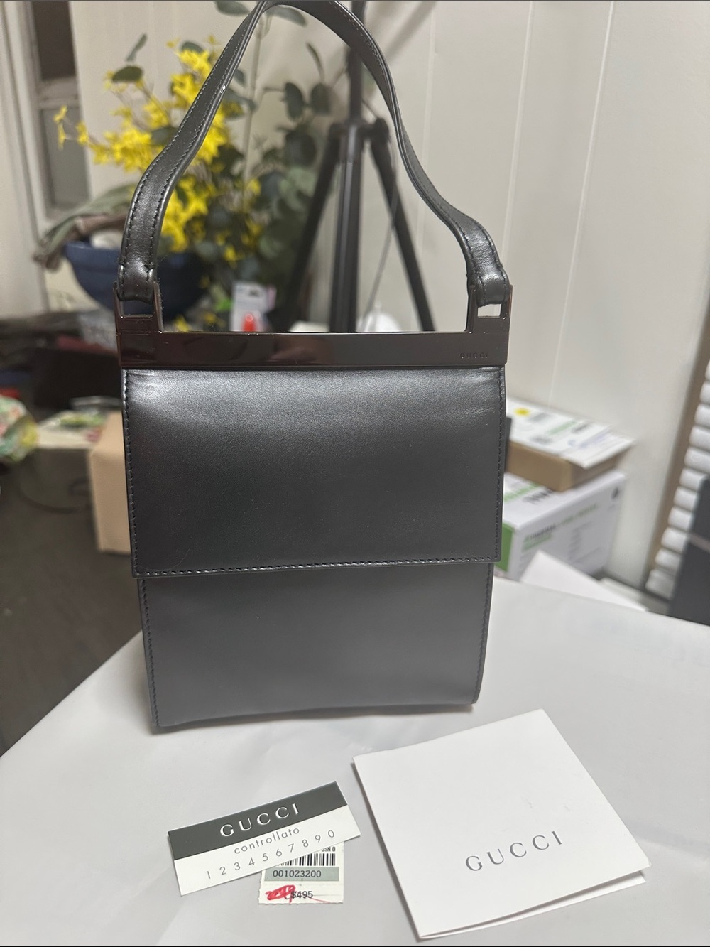 Gucci Black Leather Top-Handle Shoulder Bag
